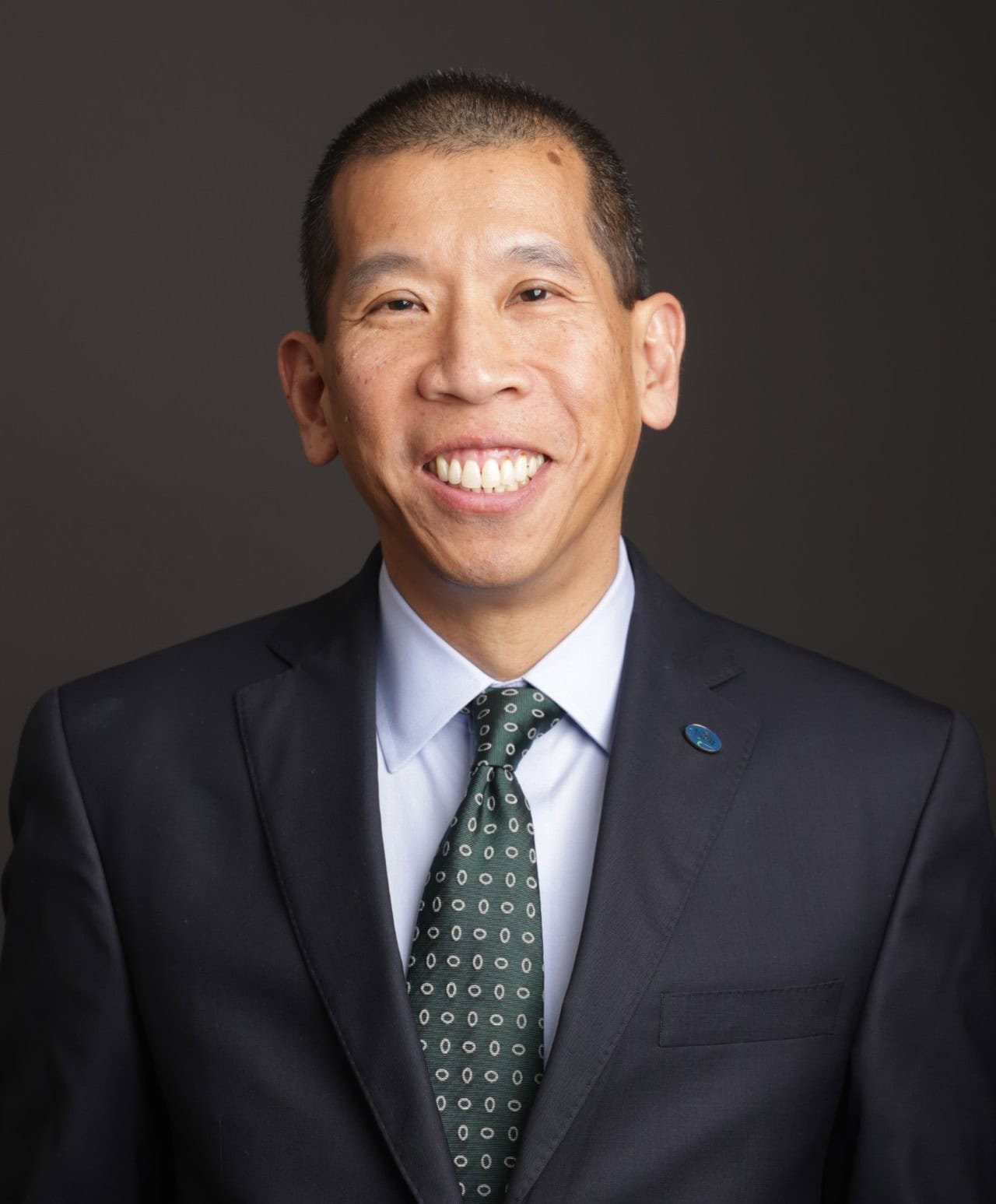 Dr. Lester K. Su